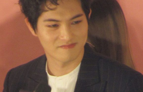 Lee Jonghyun belästigte zwei weibliche Idols