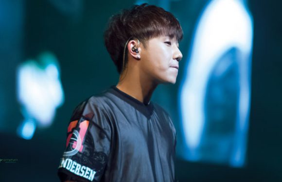 Kim Sungkyu wurde positiv auf Covid-19 getestet