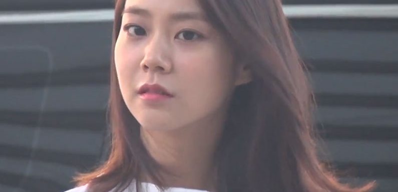 Han Seungyeon (KARA) weist Netizens zurück