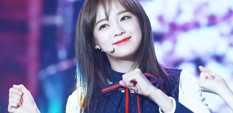 Shortnews: Kim Sejeong hat ihren Vertrag bei Jellyfish Entertainment erneuert