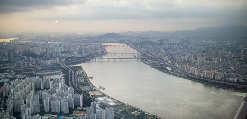 Bürger von Myanmar protestieren vor der chin. Botschaft in Seoul