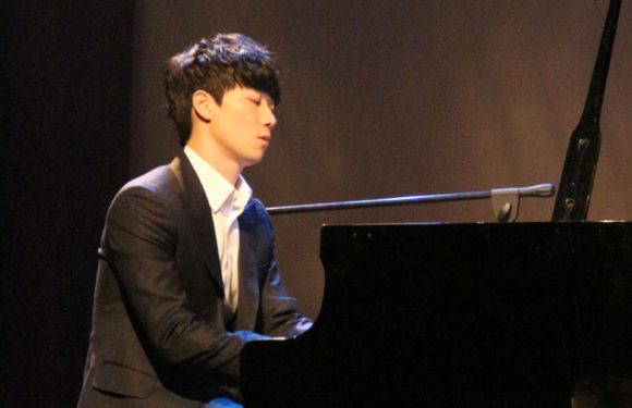 Pianist Yoonhan wurde positiv auf Covid-19 getestet