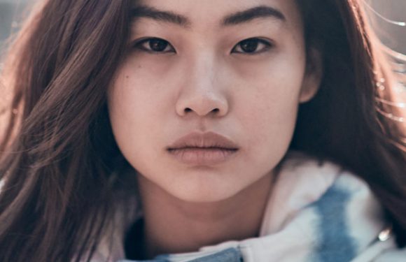 Jung Hoyeon hat nun bei Creative Artist Agency unterzeichnet