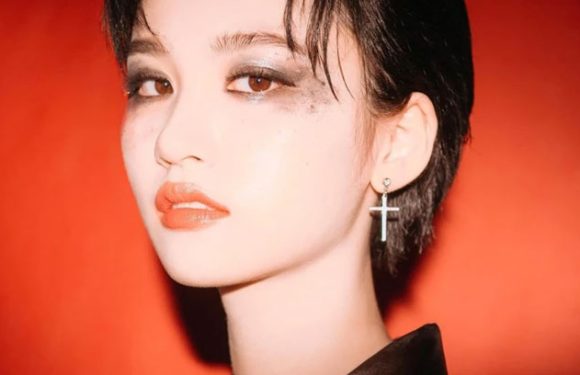 Song Soowoo wird schon bald ihr offizielles Debüt feiern